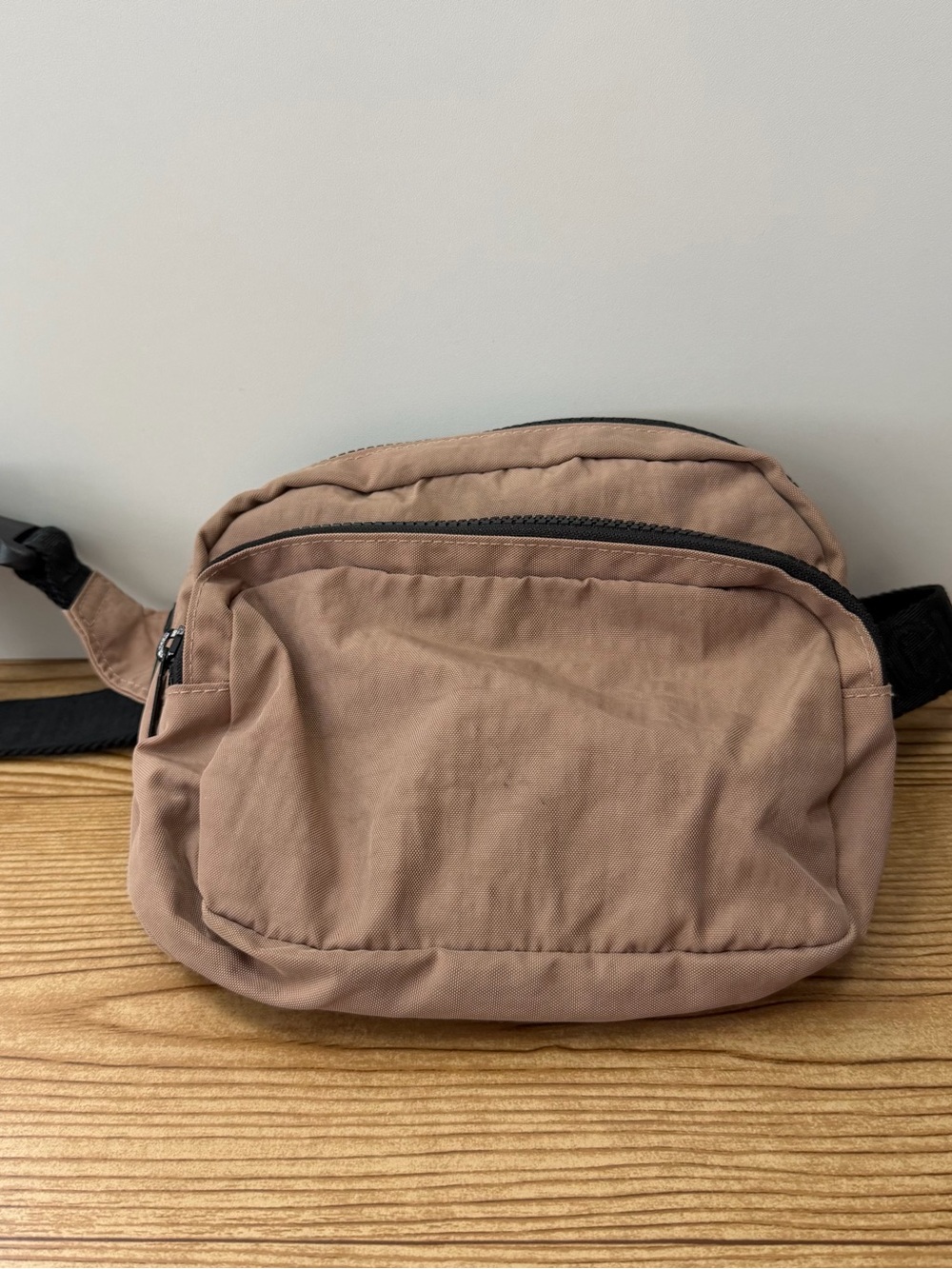 BAGGU Fanny Pack Belt Bag Two Pocket Adjustable Strap